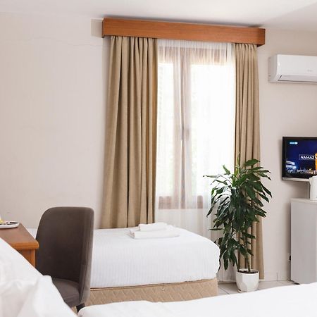 קיירניה Homelike Guest House מראה חיצוני תמונה
